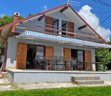 Generalski Stol Apartment | Mrežnica - Zelena oaza I