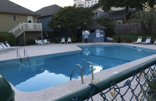 Myrtle Beach Cottage | Mrytle Beach Family Cottage, off maison Dr, 2 blocks from beach, 3Bedroom, 2Bath