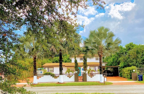 Richmond Heights House | Ms. Marriott’s Luxury Short-Term Vacation Rental.