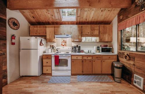 Glacier House | Mt Baker Lodging - Cabin story cabin in the woods Free wifi