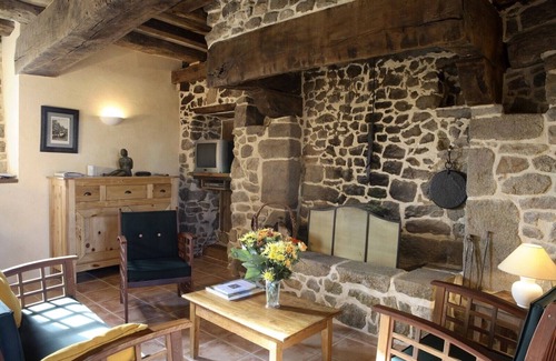 Saint-Germain-en-Cogles Cottage | MT ST MICHEL, FOUGERES 4 pers. Tranquility, space for the whole family.