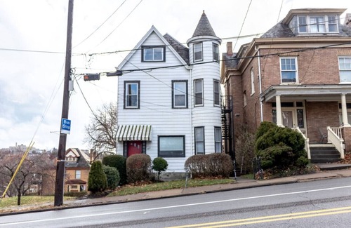 Mount Washington Apartment | Mt. Washington on Grandview @ McArdle Rdwy Apt #1