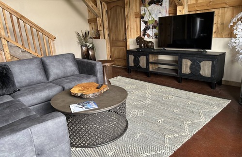 Durango - Purgatory House | MTN Bliss: La Plata Views, 6.5 Miles to Main St, & Full Gym. Barnominum Retreat
