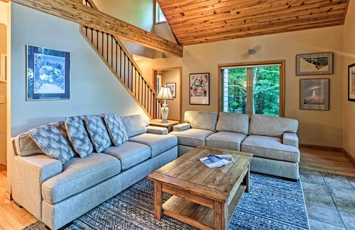 Nellysford Cottage | Mtn Home w/ Nature Preserve Views By Hiking Trails