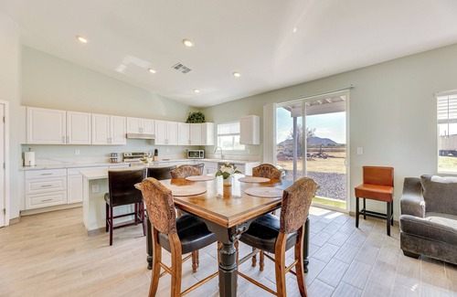 Casa Grande House | Mtn Views: Spacious Family Home in Casa Grande!