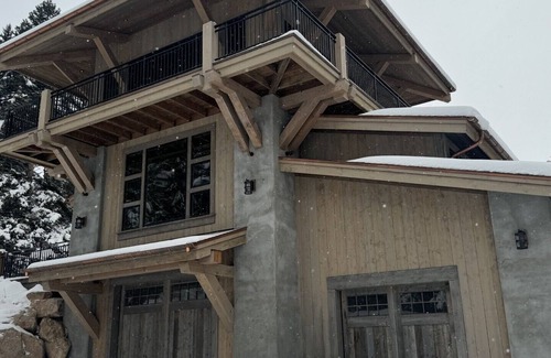 Gallatin Gateway Apartment | MTNLUX One of a Kind Fire Tower in Big Sky with hot tub & fitness/game room.