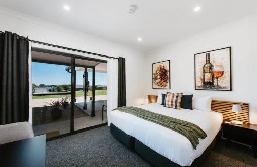 Central Mudgee House | Mudgee House - Grand Serenity for Gather & Play