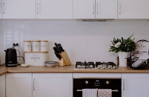 Wilbetree Other | Mudgee - The Stables House- Horse Lovers Dream Come True at Gooree