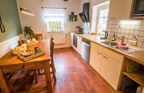 Lennestadt Apartment | Muehls-Sauerland near Elspe-Festival with garden, family & dog friendly