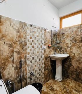 Leh Hotel | Mujoo Guest House
