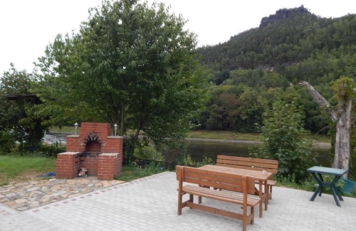 Koenigstein Apartment | Multi-bed room for 6 guests with 15m² in Königstein (270623)