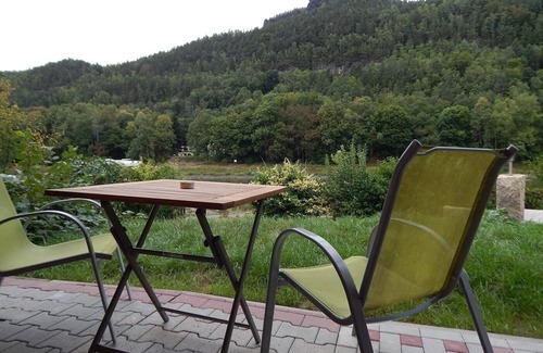Koenigstein Apartment | Multi-bed room for 6 guests with 15m² in Königstein (270623)