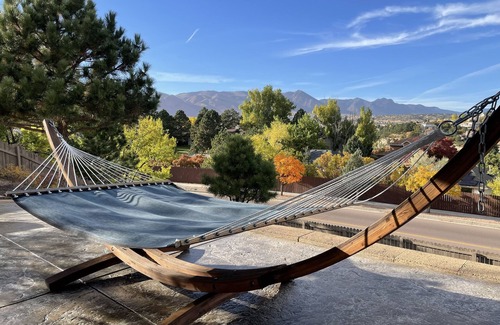 Northwest Colorado Springs House | Multi-family get away with breath taking Colorado views.