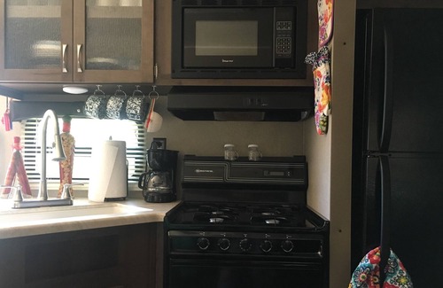 Edgar House | Multi-family getaway on private clear water lake!