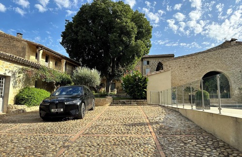 Aubais House | Multi family paradise in friendly village with all amenities near Montpellier