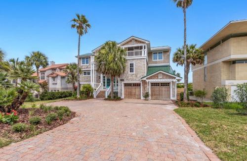 Fernandina Beach House | Multilevel Seaside Residence