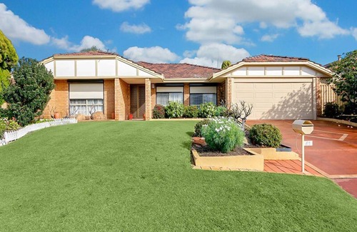 Leeming House | Murdoch Station B&B