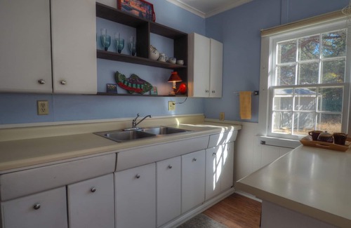 Estes Park Cabin | Murphy's Riverside Cottage – Vintage Cabin on the River, Mtn Views – 20-NCD0227