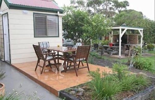 Bermagui Cabin | Murunna Cottages No 1 Bermagui (Stringybark). A delightful 2 bedroom cottage .