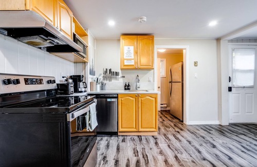 Dwight Cottage | Muskoka Waterfront Retreat