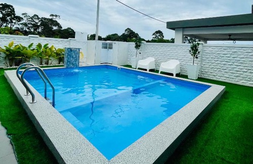 Malacca City Villa | MUSL1M ONLY - Wall White Pool Villa