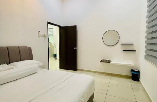 Malacca City Villa | MUSL1M ONLY - Wall White Pool Villa
