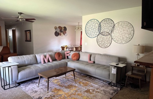 St. Joseph House | My Fairleighdy is a 3-bedroom house, perfectly located in historic Saint Joseph.