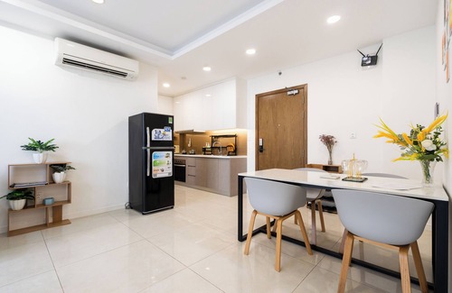 Bach Dang Riverside Apartment | My LJ Hideout No29 - Great City View in Family Size Apartment With Balcony