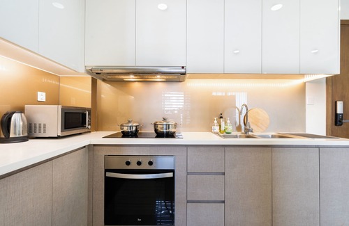 Bach Dang Riverside Apartment | My LJ Hideout No27 - Great City View in Family Size Apartment With Balcony