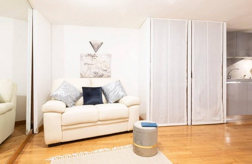 Rione VIII Sant'Eustachio Apartment | My Piazza Navona Dream Apartment Split Level Orso