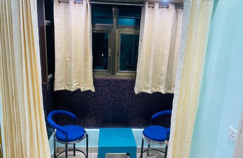Varanasi Apartment | My property is in the middle of Kashi, Kashi Vishwanath temple is 1.5km away