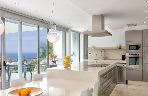 Cala Vadella Villa | My Rental Homes - Villa Pepe with sea view, pool and garden
