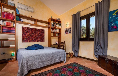 Partinico Villa | My Rental Homes - Villa Naiadi with private pool, Jacuzzi and large garden