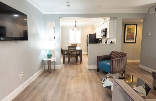 New Orleans Hotel | My SouthernComfort at 519 Frenchmen street! 201