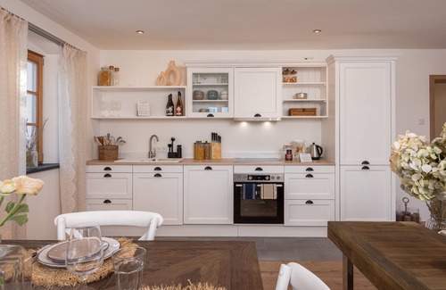 Bernau am Chiemsee House | MY STAY Holiday home between Chiemsee beach & Kampenwand for up to 8 pers, 155sqm