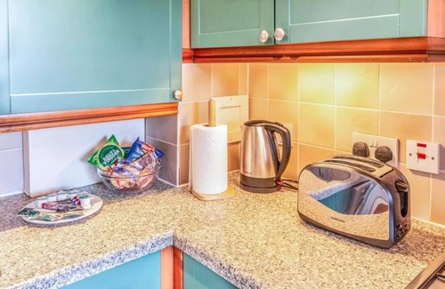 Central Aberdeen Apartment | Mycosy On The River, 2 BR Apartment, Great Location - Aberdeen