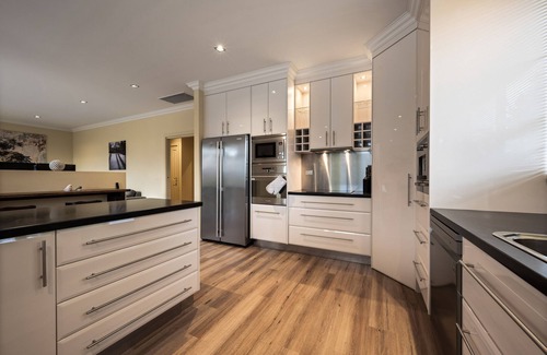 Tawonga South House | Myee House at Myee Retreat
