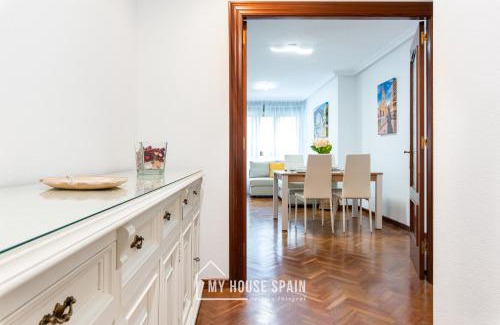 Oviedo City Centre Apartment | MyHouseSpain - Amplio apartamento en el centro de Oviedo