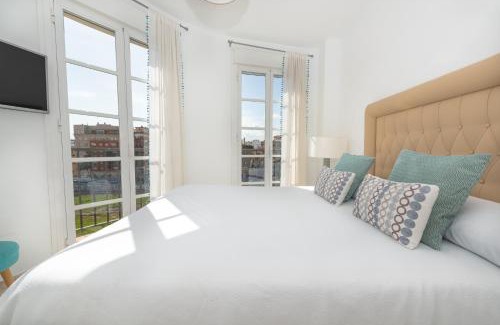 La Goleta Apartment | Myramar Premium Center