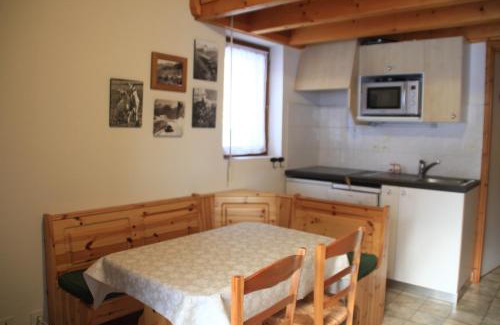Chatel Apartment | Myrtilles MR24 TELECABINE & NATURE 6 pers