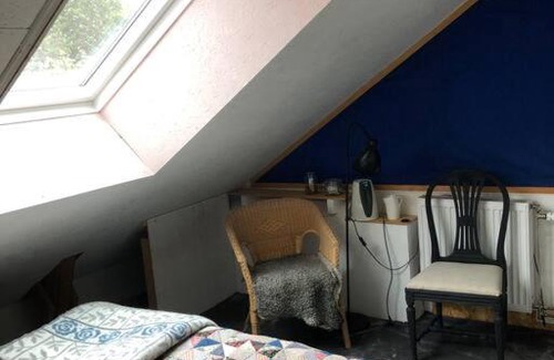 Kivik Apartment | Mysigt men trångt vindsrum i Svinaberga!
