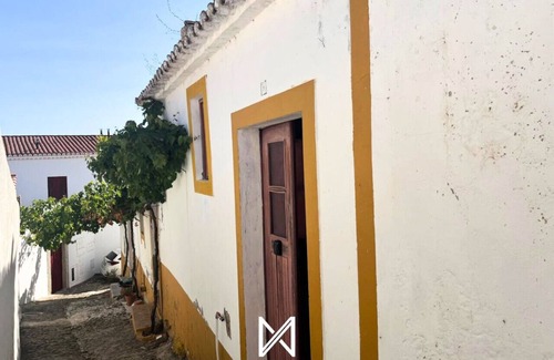 Mertola House | MyStay - A Casa do Visconte | Suite das Aromáticas