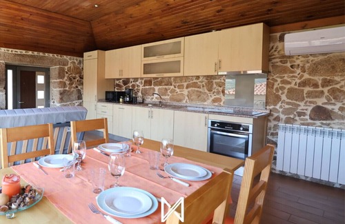 Pedraca House | MyStay - Casa do Alpendre con piscina