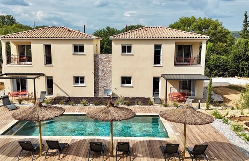 Sagries Apartment | N°1 Le Clos de l'Oliveraie - Terrace - Ground floor - 2 beds, Le Clos de l'Oliveraie Appt 1