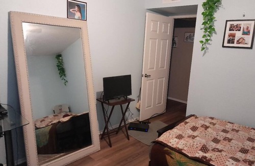 Buckhorn Neighborhood Condo | n5 minutes to Apache Well Golf Resort and 20 minutes to the lake.