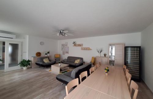 Dolni Bojanovice House | Na Sedmnáctce - s vířivkou