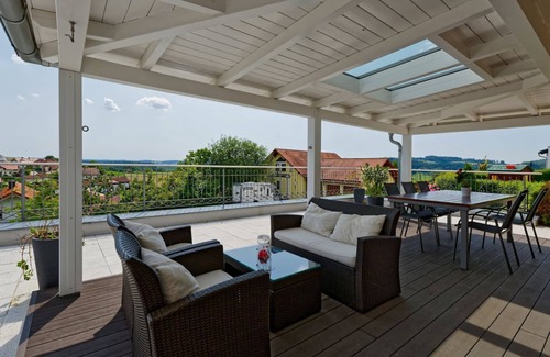 Neukirchen vorm Wald Apartment | Nagelneue Ferienwohnung - modern und hochwertig ausgestattet
