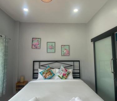 Khanom House | Naibaan Bed and Cafe