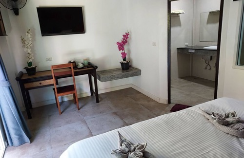 Ban Sakhu Hotel | Naiyang Dream resort beautiful 4 Star resort not far from the beach & airport