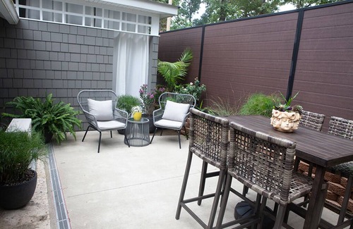 Hot Springs Apartment | Namaste' Air Purification Plus Use of Kayaks
